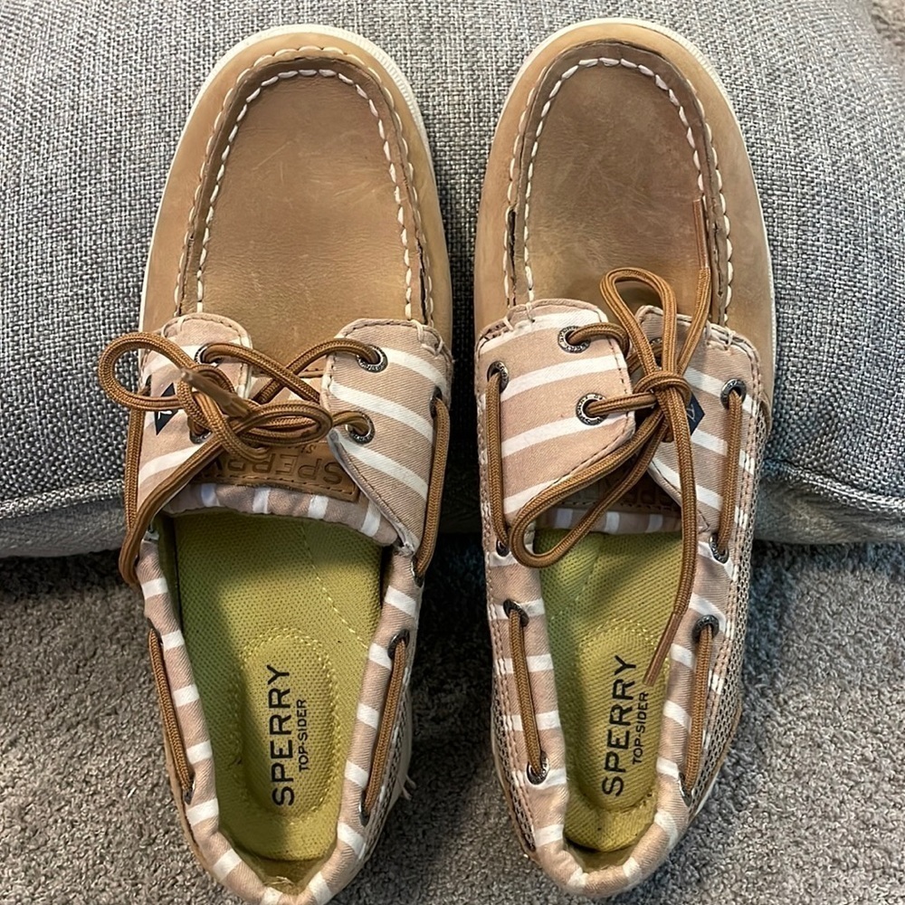 GC Sperry Tan / White Stripe Leather Boat Shoe - Size 6.5